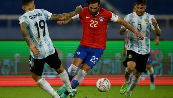 Brereton disputó los minutos finales del Argentina vs. Chile. (Foto: AFP)