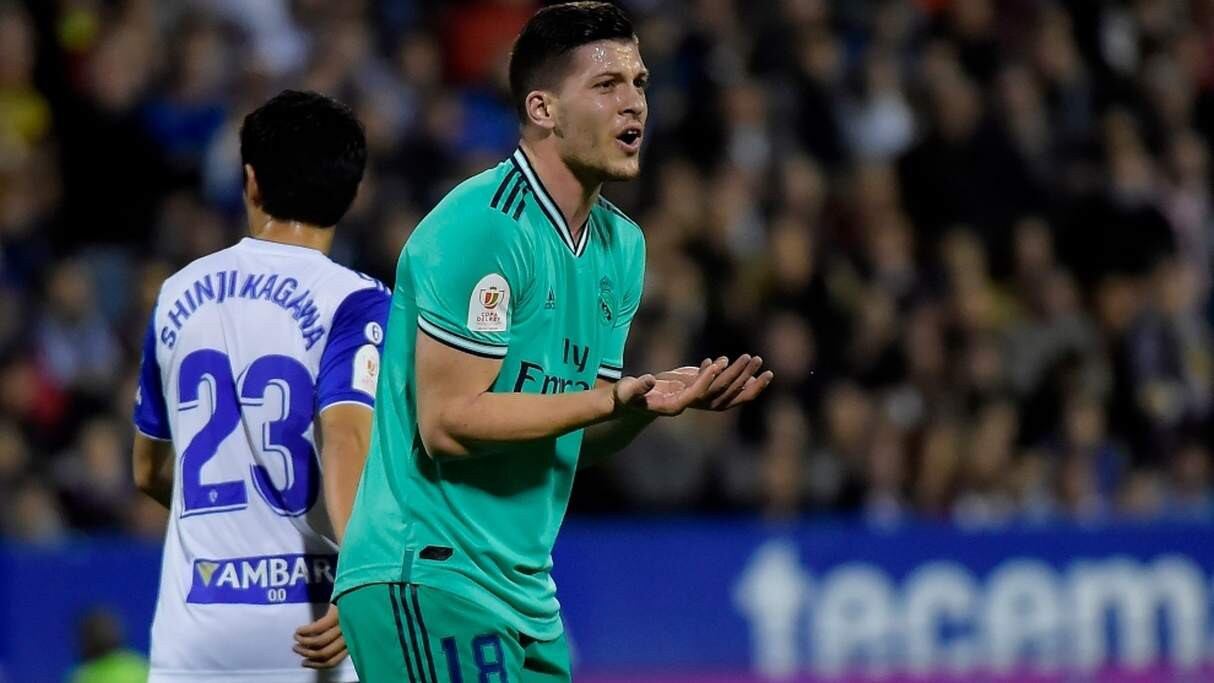 El padre de Luka Jovic se pronunció y defendió a su hijo de las críticas. (Foto: AFP)