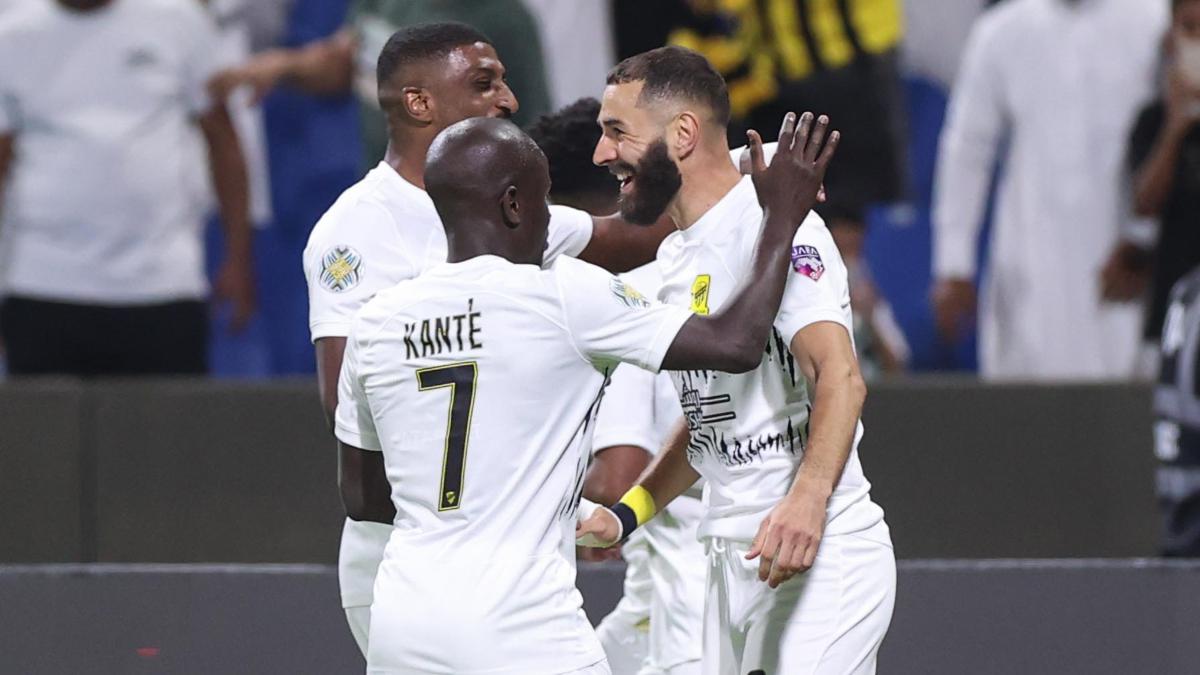 Com gol de Benzema, Al-Ittihad vence Al Khaleej e encosta no terceiro  colocado do Campeonato Saudita