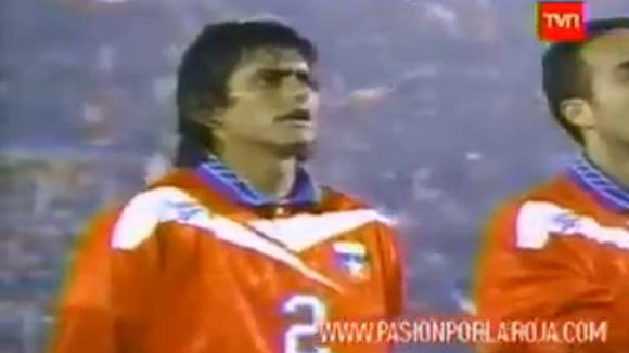 El himno peruano fue pifiado durante el Chile vs. Perú en 1997