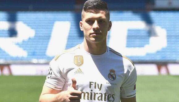 Luka Jovic puede sumarse a los entrenamientos de Real Madrid la próxima semana. (Foto: AFP)