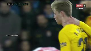 Por primera vez en su carrera: De Jong fue expulsado en el Barcelona-Espanyol por doble tarjeta amarilla [VIDEO]