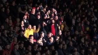 Repudiable: detienen a dos aficionados de Southampton por burlarse de muerte de Emiliano Sala [VIDEO]