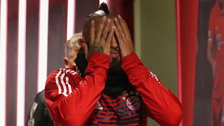 ¡Poco más y llora! Arturo Vidal dejó entrenamiento de Bayern por grave lesión [FOTOS]