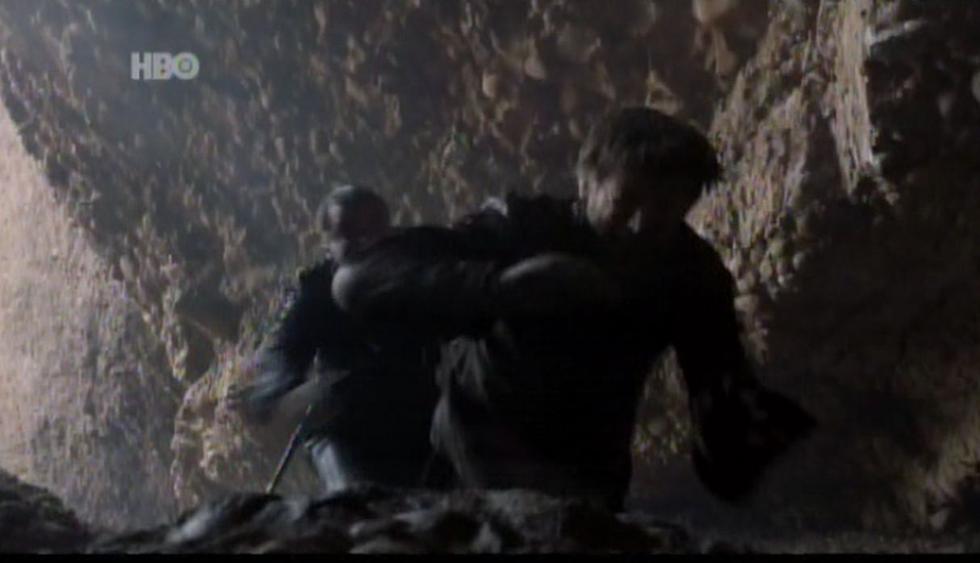 Jamie Lannister se enfrenta a Euron Greyjoy para poder rescatar a Cersei Lannister. (Foto: Captura de video)