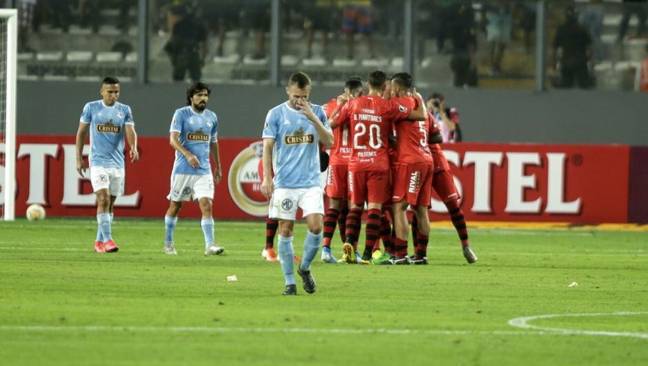 Sporting Cristal venció 2-1 al Barcelona pero no alcanzó para avanzar en la Copa Libertadores | Foto: Cesar Bueno/GEC
