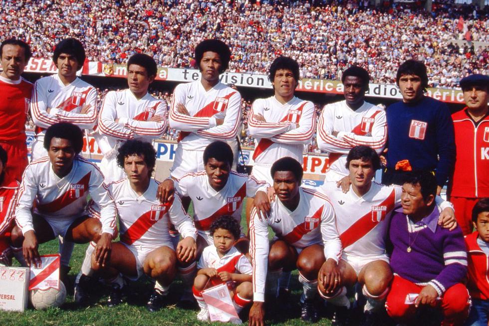 La marca alemana vistió a la Selección Peruana entre los años 1978 a 1981. Con esta indumentaria, jugamos el Mundial Argentina 1978 y clasificamos para España 1982. (Foto: GEC Archivo Histórico)
