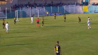 Para no creerlo: doble palo impiden gol de San Martín en una sola jugada [VIDEO]