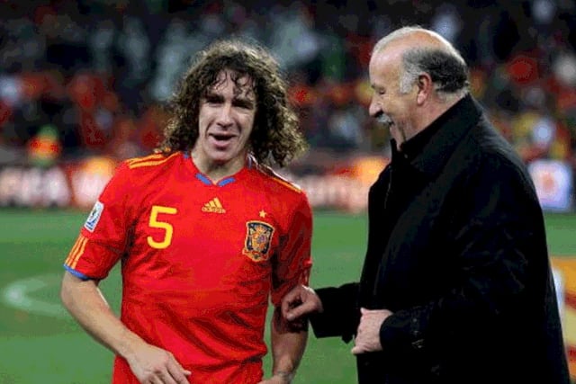 Carles Puyol: se retiró en 2014, aunque ligado al deporte (trabaja como parte del Área de Dirección Deportiva de Fútbol del Barza).