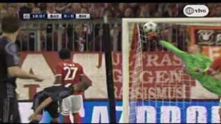 ¡Tapadón! Neuer hizo la atajada del partido y evitó gol del Benzema [VIDEO]