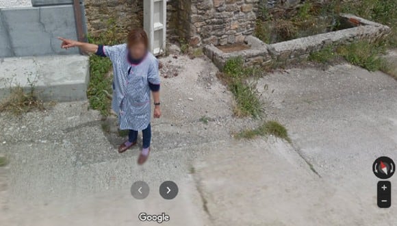 El registro de la fotografía se remonta al 2014 en Carbajales de la Encomienda, un pueblo de 27 habitantes de la provincia de Zamora, España. Pues la escena que se puede ver es una habitante dándole indicaciones a Google Street View. (Foto: Twitter)