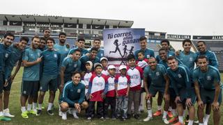 Alianza Lima: plantel recibió tierna visita de los niños de Aniquem