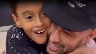 Genuina reacción: la emoción del hijo de Denilson tras conocer a su ídolo Neymar [VIDEO]