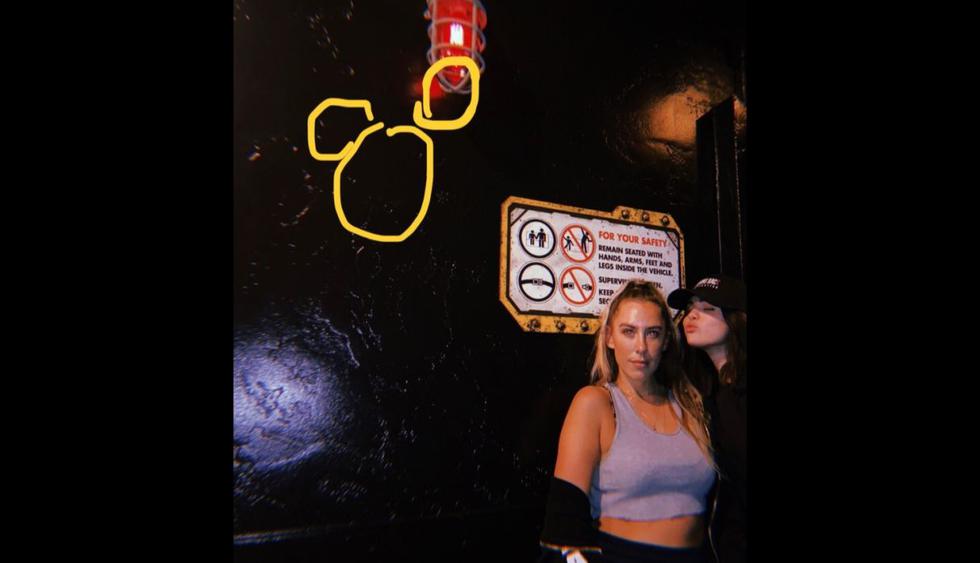 Selena Gomez regresa a Disney para pasar un divertido día junto a sus amigos. (Foto: @selenagomez)