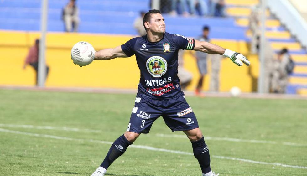 Mario Villasanti sacó de todo en el partido contra La Bocana. Gracias a él, Ayacucho F.C. se llevó un punto en su visita al norte del Perú (USI)