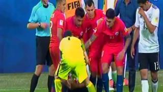 ¡Llamen a Carabineros! Emre Can sufrió brutal ataque de cinco chilenos por quedarse con la pelota