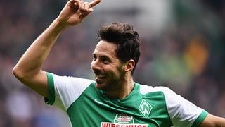 De regreso a la Bundesliga: la celebración de Pizarro tras el ascenso de Bremen