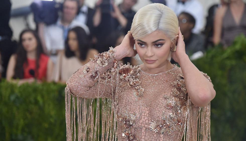 Kylie Jenner estrenó nuevo look y se ganó el elogio de sus millones de seguidores. (Foto: AFP)