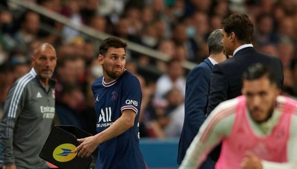Lionel Messi fue cambiado por Pochettino a falta de 15 minutos para el final de partido ante Lyon. (Foto: Agencias)