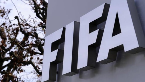 FIFA también suspendió el inicio de las Eliminatorias a Qatar 2022. (FIFA)