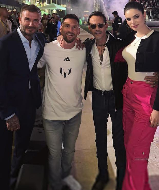 Nadia Ferreira junto a Marc Anthony, David Beckham y Lionel Messi (Foto: Nadia Ferreira/Instagram)