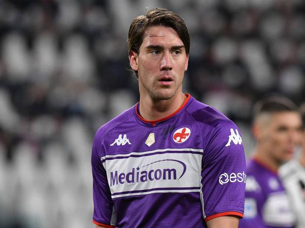 Dušan Vlahović explotó todo su potencial en la Fiorentina. (Foto: EFE)