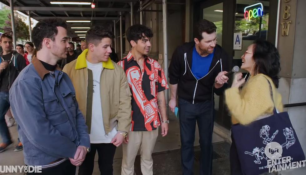 Los Jonas Brothers protagonizaron un divertido video donde anunciaron su regreso a los escenarios. (Foto: Captura de video)