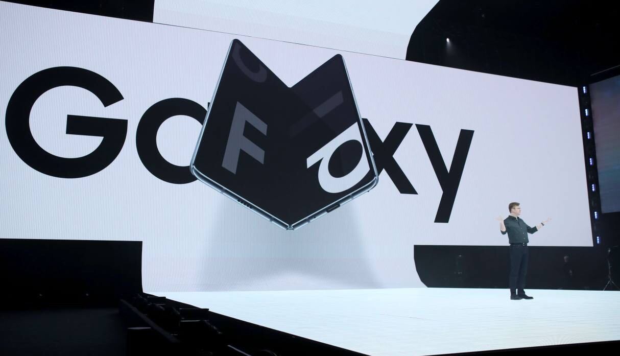 Samsung Galaxy Fold 2 no tendrá notch y sería más barato (Foto: AFP)