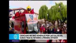 Cienciano celebró su ascenso a la Primera Divisíón por las calles de Cusco
