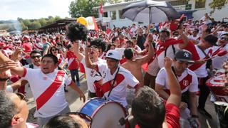 Les llevamos la fiesta: la hinchada peruana se hizo sentir en Alemania [FOTOS]