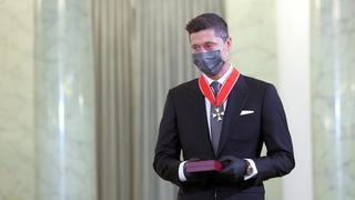 ‘Lord’ Robert: Lewandowski recibió la Cruz de Comandante de la Orden de Polonia
