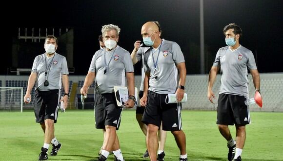 Jerry Tamashiro es asistente de Jorge Luis Pinto, en la selección de Emiratos Árabes (Foto: difusión).