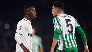 Lo 'escueló': Bartra le envió un recado a Vinicius tras el encontronazo en el Madrid-Betis