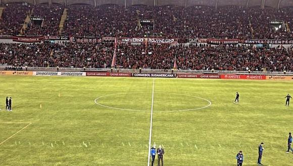 Así luce el césped del Estadio Monumental de la UNSA para el duelo entre Melgar vs Deportivo Cali. (Foto: Difusión)
