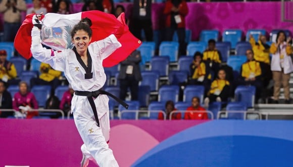 Angélica Espinoza celebrando su medalla dorada en Lima 2019. (Foto: Andina)