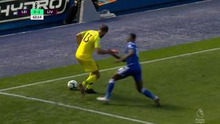 Por querer hacer 'jueguito': Alisson tuvo infantil blooper que le costó gol al Liverpool [VIDEO]