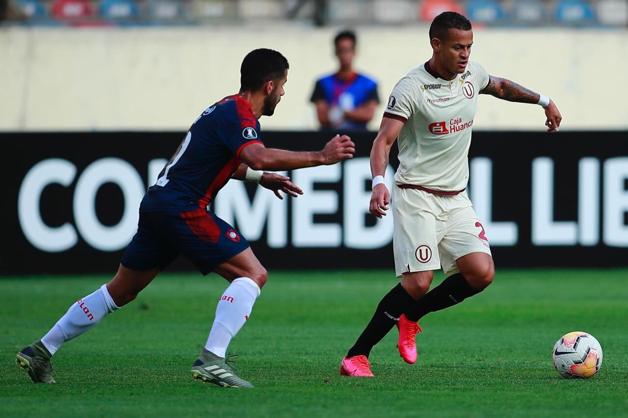 Universitario se enfrenta a Cerro Porteño por la Copa Libertadores. Conoce las horas y canales de TV para ver todos los partidos de hoy, miércoles 12 de febrero. (AFP)