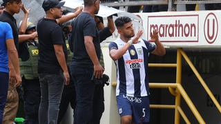 ¡Expulsado en el debut! Tarjeta roja para Zambrano por fuerte falta en el clásico [VIDEO]