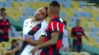 Así lo provocan: Paolo Guerrero recibió un cabezazo de jugador del Vasco [VIDEO]