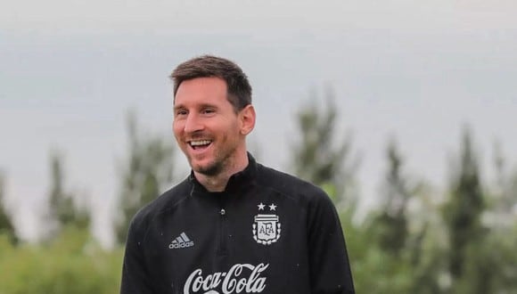 Lionel Messi volvió a entrenar con Argentina y sería titular ante Venezuela. (Foto: AFA)