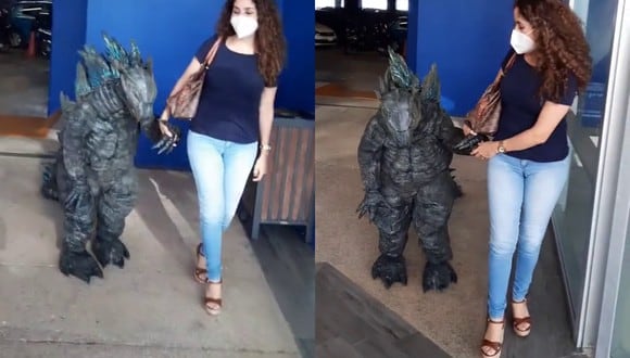 Un video viral tiene como protagonista a un niño que se robó el show al ir al cine a ver Godzilla vs. Kong disfrazado como el famoso monstruo japonés. | Crédito: @janecun / TikTok