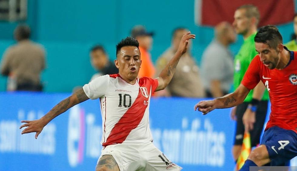El detalle de la camiseta de Perú ante Chile. (Getty Images)