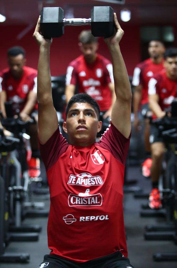 Piero Quispe durante su etapa de entrenamiento en Videna. (Foto: Selección Peruana)