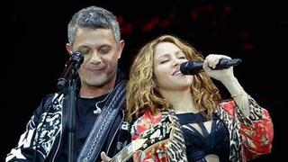 ¡Impresionante! Shakira fue la invitada sorpresa de Alejandro Sanz en su concierto en Barcelona | FOTOS