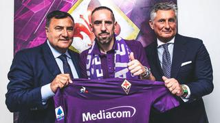 Escudo de Universitario se lució en la presentación del fichaje de Franck Ribery por Fiorentina de Italia