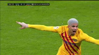 Central con alma de ‘9′: cabezazo de Araújo para el 2-0 del Barcelona vs. Real Madrid [VIDEO]