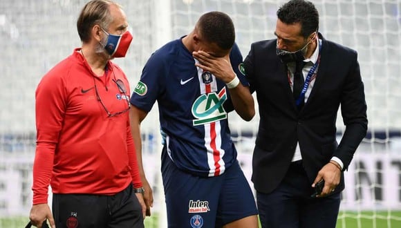 PSG confirmó el tiempo de baja de Kylian Mbappé. (Foto: AFP)