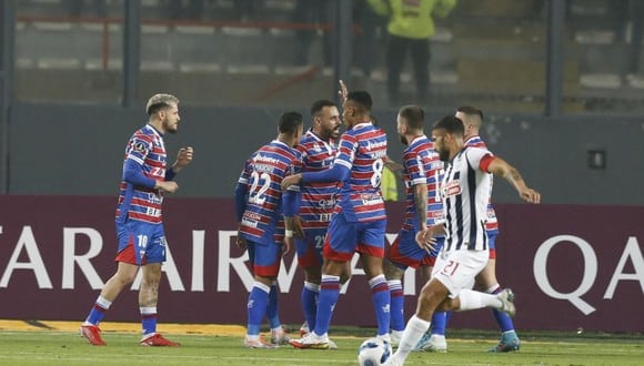 Moisés anotó el 1-0 en Alianza Lima vs. Fortaleza por Libertadores. (Foto: Violeta Ayasta / @photo.gec)