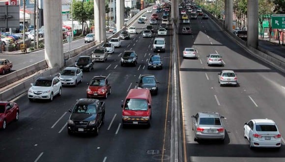 Hoy No Circula del lunes 27 de junio: revisa los autos que no podrán salir en México (Foto: EFE).