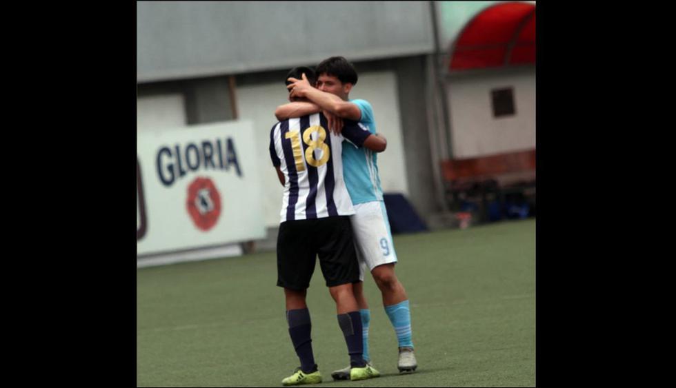 Sporting Cristal y Alianza Lima se enfrentaron por el Torneo Centenario en la Videna. (@CSCristal)